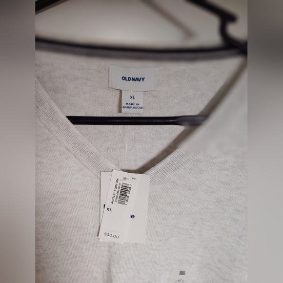 Old Navy V Neck Mens Long Sleeve Lightweight Sweater NWT Size XL - Picture 3 of 3